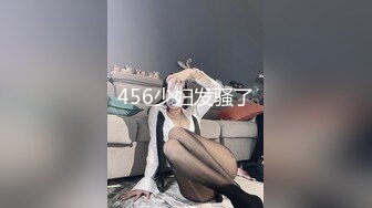 [MP4/ 544M] 灰发颜值小姐姐！被头套男爆操！后入撞击双女伺候，双腿肩上扛爆操，美女更喜欢被舔逼