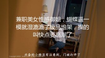 公厕偷窥长发白衣美眉嘘嘘