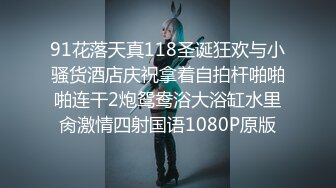 【新速片遞】 10月重磅更衣室偷拍！水上乐园的女更衣室来了3位年轻漂亮的美眉，换上泳装！大胆偷拍 高清设备，身材很给力，全身粉嫩[450M/MP4/15:00]