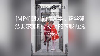 -绿帽淫妻『Choloc』3P淫乱齐操身材不错的性瘾骚货淫妻 前怼后操 小穴操到发麻