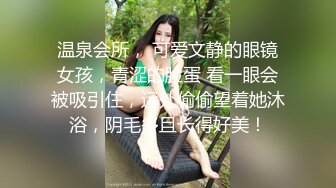 胖虎东南亚约妹短发无毛粉穴骚女啪啪，开档黑丝跳蛋自慰，头套男骑脸舔逼，骑乘猛操搞完李八八接着操