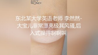 漂亮美女3P 一白一黑两根大肉棒 还是选择黑祖宗的插逼 另一根插嘴 表情很舒坦