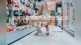 [MP4]肉感大奶骚女，白色丝袜掏屌吸吮，手指扣入肥穴，上位骑坐，扶着大屁股后入